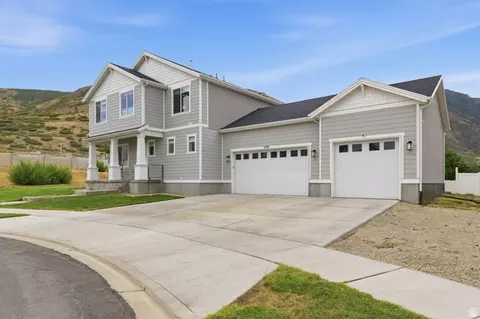 Exterior - 239 W 1870 S, Payson, UT 84651 photo 4 of 5