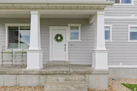 Exterior - 239 W 1870 S, Payson, UT 84651 photo 5 of 5
