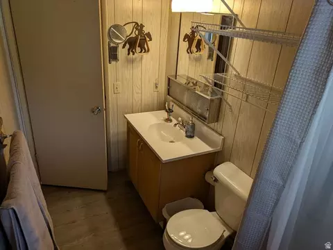 Bath - 7111 Escalante Loop, Oakley, UT 84055 photo 5 of 5