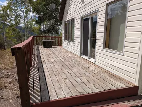 Exterior - 7111 Escalante Loop, Oakley, UT 84055 photo 5 of 12