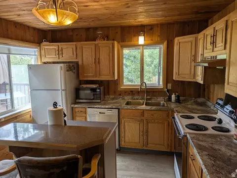 Kitchen - 7111 Escalante Loop, Oakley, UT 84055 photo 1 of 1