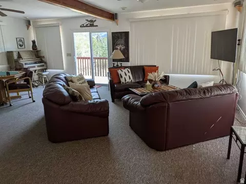 Living - 7111 Escalante Loop, Oakley, UT 84055 photo 3 of 5