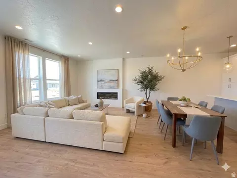 6966 W Hidden Hills Way S #322, West Jordan, UT 84081