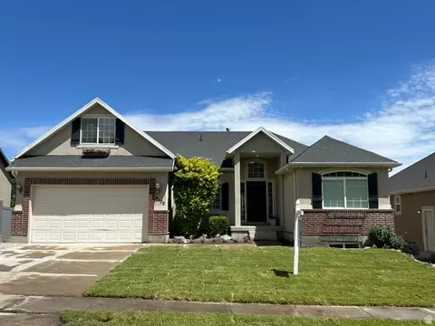 4105 E Comanche St, Eagle Mountain, UT 84005