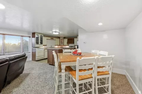 Dining - 2342 E Charros Rd, Sandy, UT 84092 photo 3 of 3