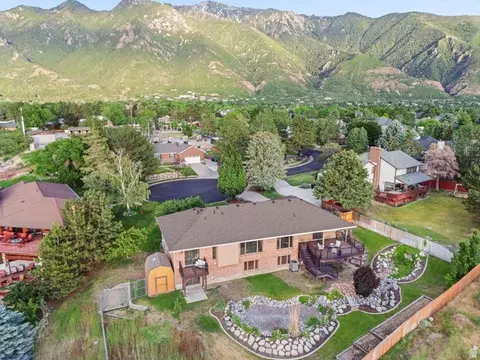 View/Area - 2342 E Charros Rd, Sandy, UT 84092 photo 10 of 11