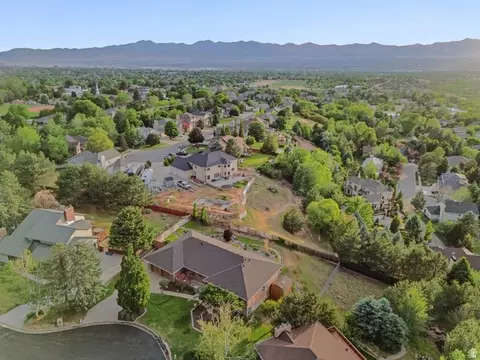 View/Area - 2342 E Charros Rd, Sandy, UT 84092 photo 5 of 11