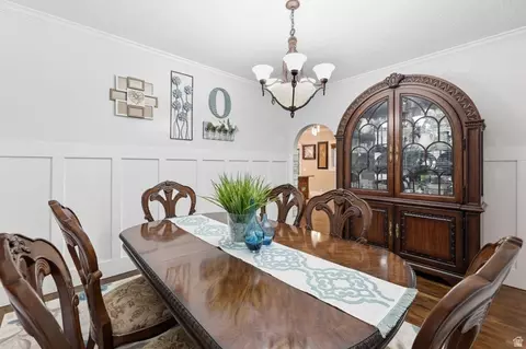 Dining - 2342 E Charros Rd, Sandy, UT 84092 photo 2 of 3