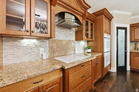 Kitchen - 2342 E Charros Rd, Sandy, UT 84092 photo 3 of 9