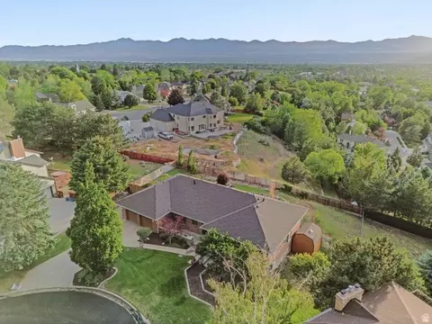 View/Area - 2342 E Charros Rd, Sandy, UT 84092 photo 4 of 11