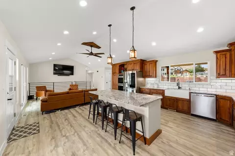 Kitchen - 2591 E Washington Dam Rd, Washington, UT 84780 photo 2 of 3