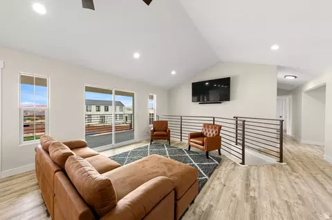 Living - 2591 E Washington Dam Rd, Washington, UT 84780 photo 2 of 3