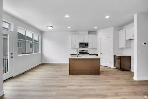6819 S Survey Peak Ln #322, West Jordan, UT 84081