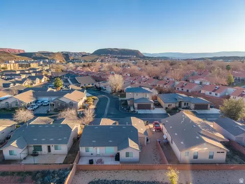 View/Area - 1269 E Pine Valley St, Washington, UT 84780 photo 9 of 14