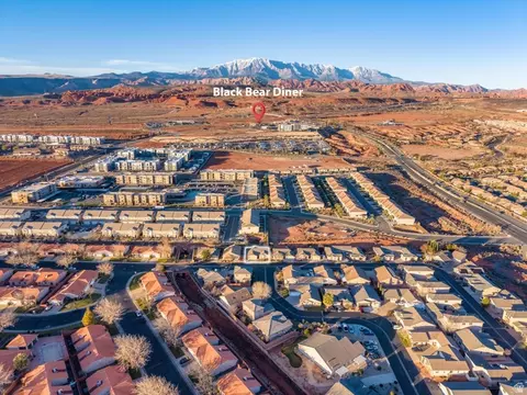 View/Area - 1269 E Pine Valley St, Washington, UT 84780 photo 1 of 14