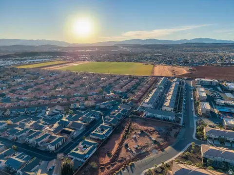 View/Area - 1269 E Pine Valley St, Washington, UT 84780 photo 14 of 14