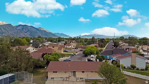 View/Area - 1228 N Gilbert Cir, Orem, UT 84057 photo 3 of 9
