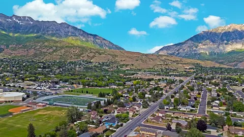 View/Area - 1228 N Gilbert Cir, Orem, UT 84057 photo 8 of 9