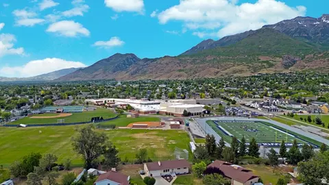 View/Area - 1228 N Gilbert Cir, Orem, UT 84057 photo 6 of 9