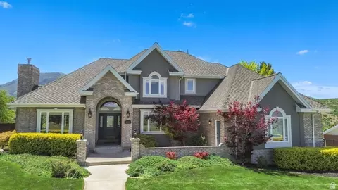 209 W High Sierra Dr, Elk Ridge, UT 84651