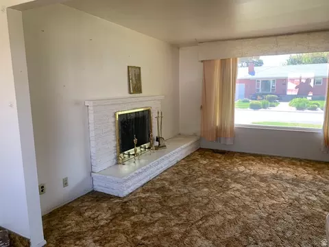 Living - 5135 S 1000 E, Murray, UT 84117 photo 1 of 3