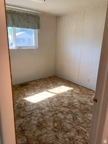 Bedroom - 5135 S 1000 E, Murray, UT 84117 photo 1 of 6