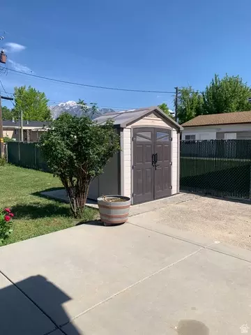 Exterior - 5135 S 1000 E, Murray, UT 84117 photo 5 of 5