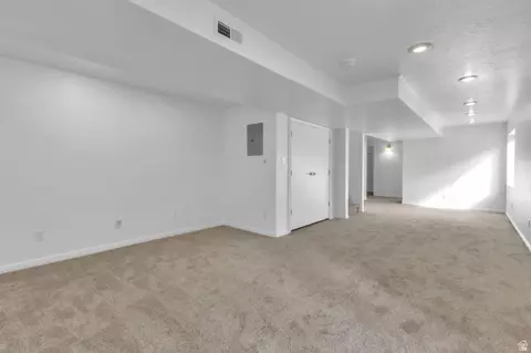 Living - 625 W Saddlebrook Dr, Payson, UT 84651 photo 5 of 5