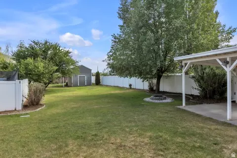 Exterior - 625 W Saddlebrook Dr, Payson, UT 84651 photo 11 of 13