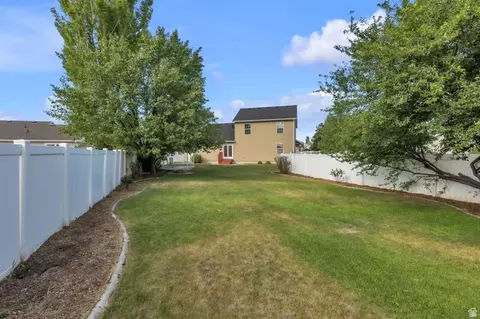 Exterior - 625 W Saddlebrook Dr, Payson, UT 84651 photo 13 of 13