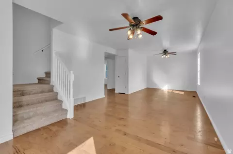 Living - 625 W Saddlebrook Dr, Payson, UT 84651 photo 4 of 5