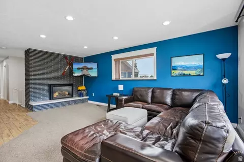Living - 4547 S Madison Ave E, Ogden, UT 84403 photo 3 of 3