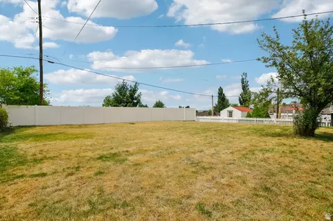 Exterior - 4547 S Madison Ave E, Ogden, UT 84403 photo 15 of 15