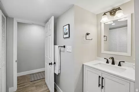 Bath - 4547 S Madison Ave E, Ogden, UT 84403 photo 7 of 9