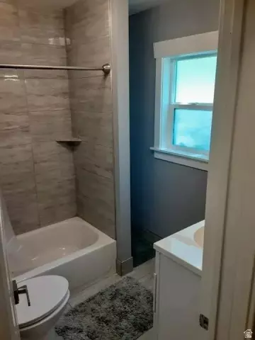 Bath - 684 E 400 N, Logan, UT 84321 photo 1 of 6