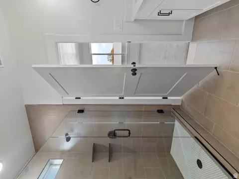 Bath - 537 S Rivergate Dr, Logan, UT 84321 photo 1 of 4