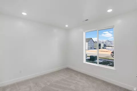 Bedroom - 537 S Rivergate Dr, Logan, UT 84321 photo 1 of 4
