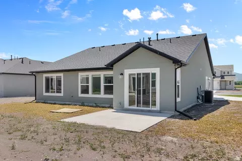 Exterior - 537 S Rivergate Dr, Logan, UT 84321 photo 3 of 3