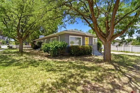 671 W 1800 N, Clinton, UT 84015