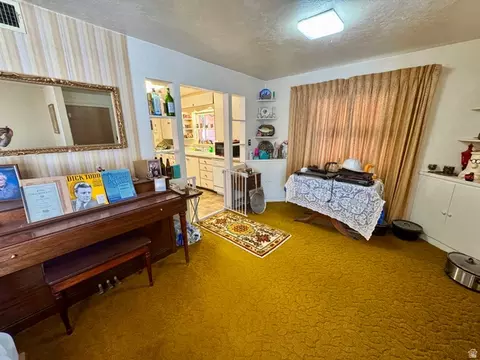 Dining - 178 Walnut Ln, Moab, UT 84532 photo 2 of 2
