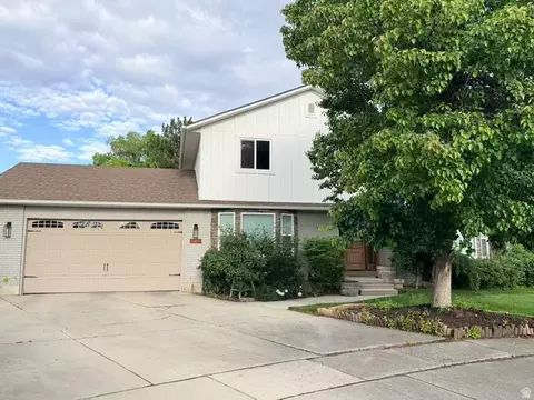 1725 E Faunsdale Cir S, Sandy, UT 84092