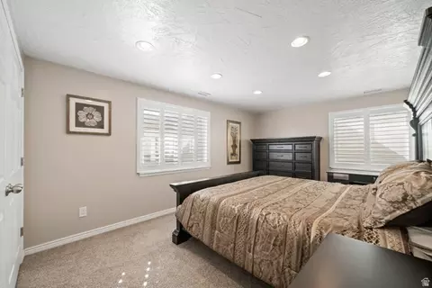 Bedroom - 1606 W Seneca Dr N, Roy, UT 84067 photo 3 of 5