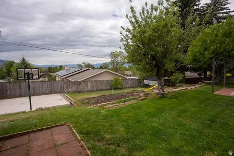 Exterior - 480 E 100 N, Smithfield, UT 84335 photo 6 of 15