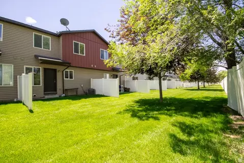 Exterior - 233 E 500 N, Roosevelt, UT 84066 photo 5 of 6