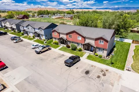 View/Area - 233 E 500 N, Roosevelt, UT 84066 photo 8 of 9