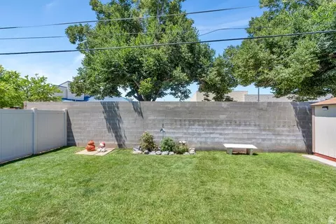 Exterior - 178 S 200 E, Orem, UT 84058 photo 3 of 12