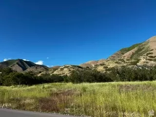 839 N 2000 E #303, Mapleton, UT 84664 photo 2
