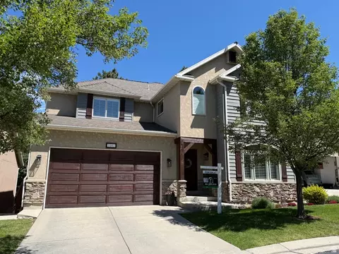 3261 E Lantern Hill Ct, Cottonwood Heights, UT 84093
