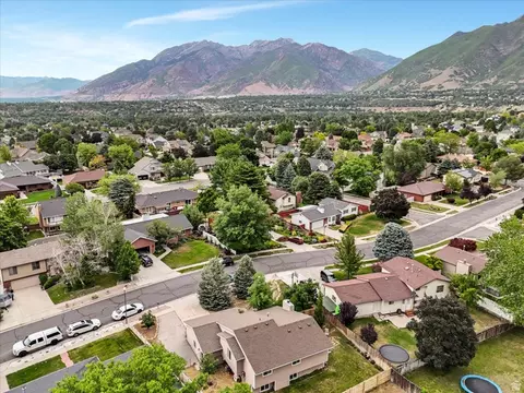 View/Area - 2228 E Renegade Rd, Sandy, UT 84093 photo 4 of 6