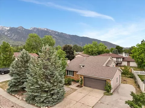 2228 E Renegade Rd, Sandy, UT 84093